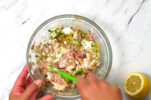 Mixing tuna