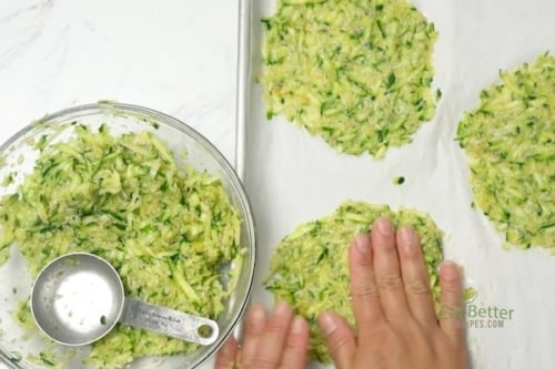 Forming zucchini tortillas
